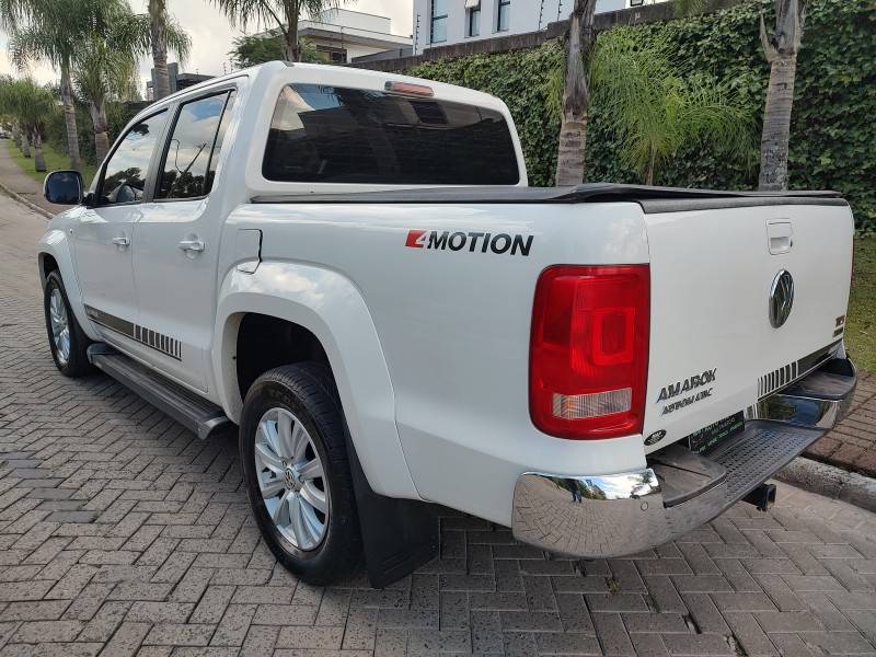 VOLKSWAGEN - AMAROK - 2012/2013 - Branca - R$ 110.000,00