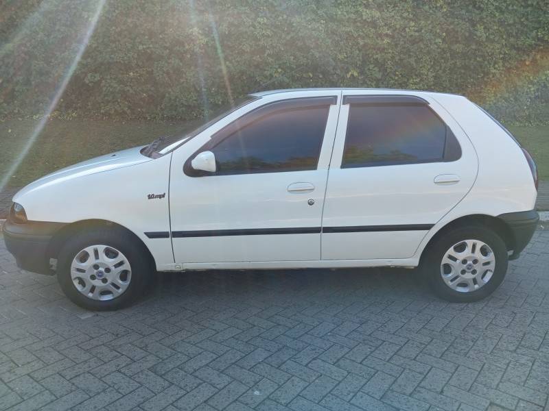 FIAT - PALIO - 1997/1997 - Branca - R$ 13.900,00