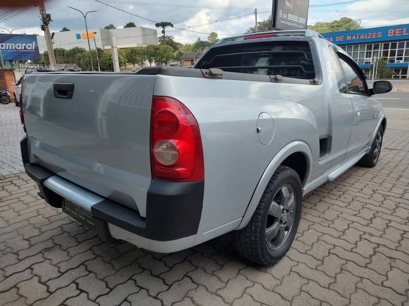 CHEVROLET - MONTANA - 2008/2008 - Prata - R$ 36.900,00