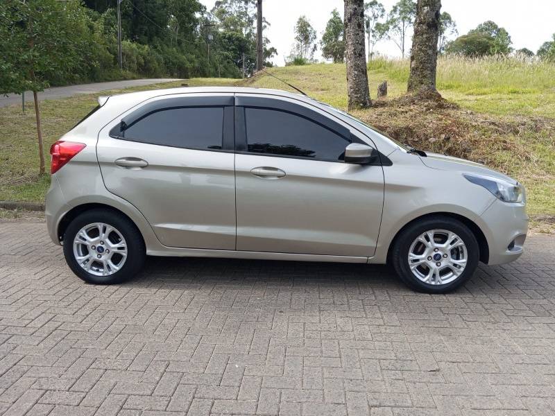 FORD - KA - 2015/2016 - Prata - R$ 40.900,00