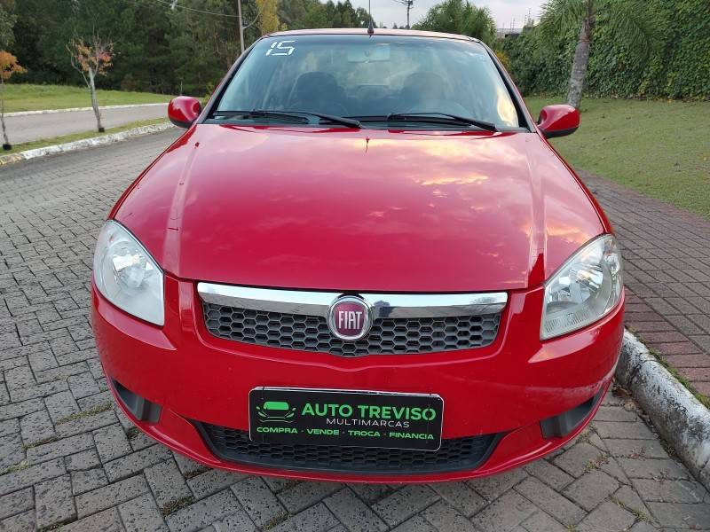 FIAT - SIENA - 2014/2015 - Vermelha - R$ 37.900,00