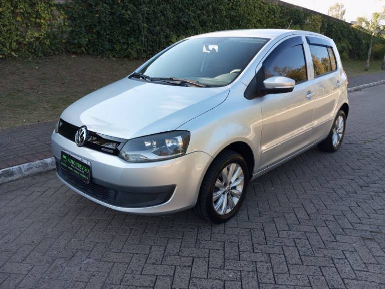 VOLKSWAGEN - FOX - 2014/2014 - Cinza - R$ 42.900,00