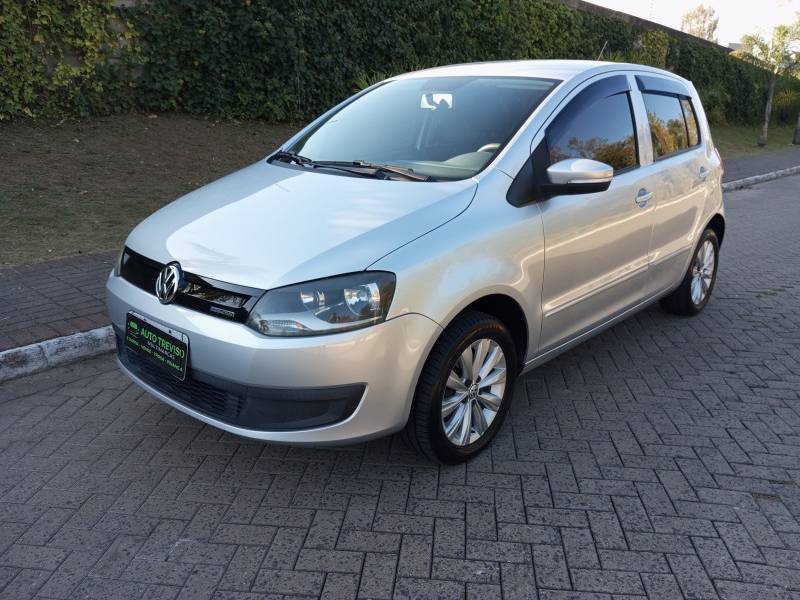 VOLKSWAGEN - FOX - 2014/2014 - Cinza - R$ 42.900,00