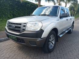 FORD - RANGER - 2011/2012 - Prata - R$ 78.900,00