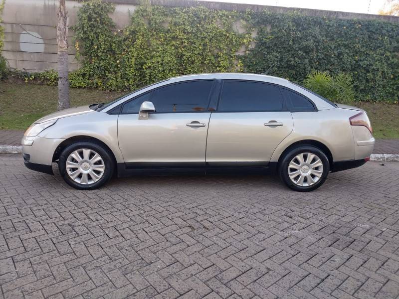 CITROËN - C4 - 2010/2010 - Cinza - R$ 26.900,00
