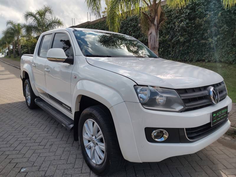 VOLKSWAGEN - AMAROK - 2012/2013 - Branca - R$ 110.000,00