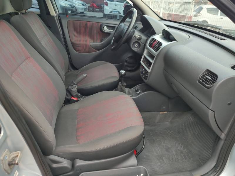 CHEVROLET - MONTANA - 2008/2008 - Prata - R$ 36.900,00
