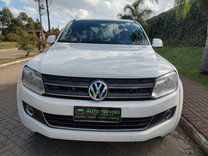 VOLKSWAGEN - AMAROK - 2012/2013 - Branca - R$ 110.000,00