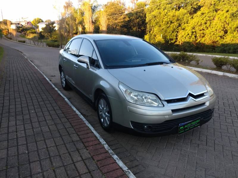 CITROËN - C4 - 2010/2010 - Cinza - R$ 26.900,00